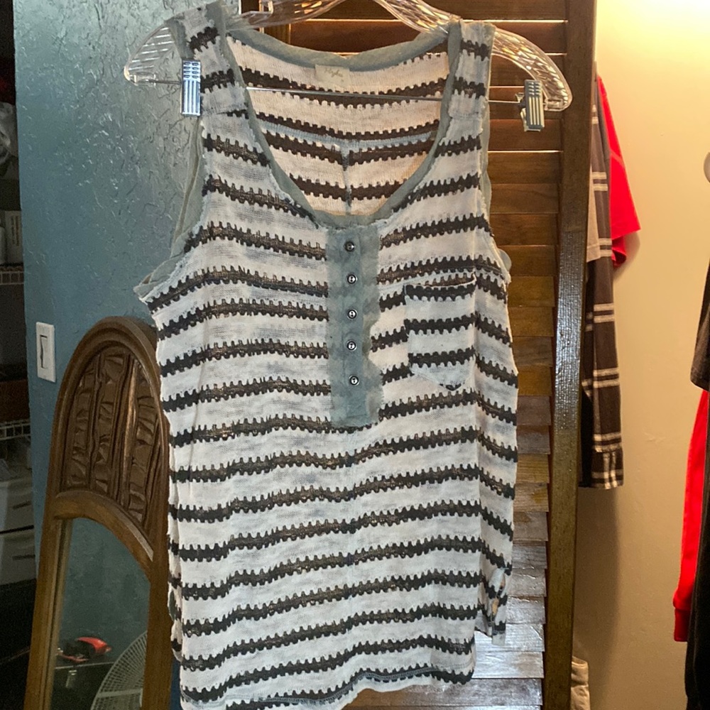 Lightweight tank, amazing for HOT days